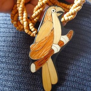 PARROT NECKLACE 70S